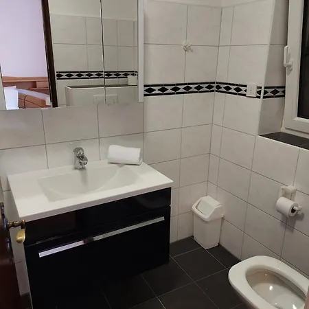 Nada 3 Apartment