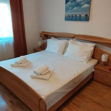 Nada 3 Apartment